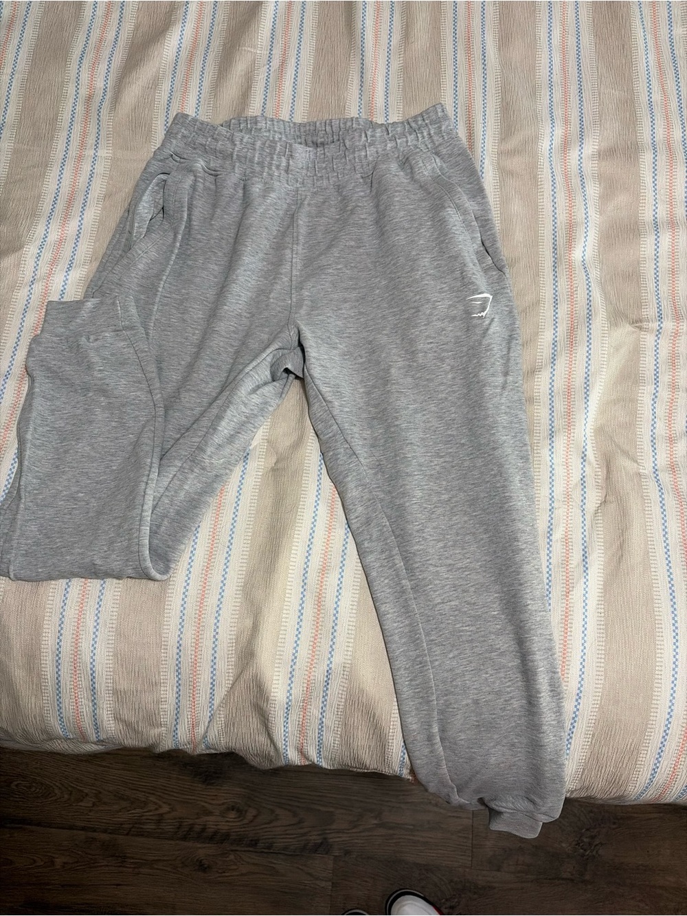 Gymshark Men’s Gray Sweatpants